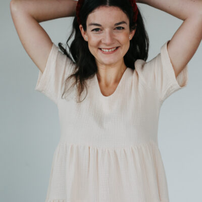 STUFENKLEID OFFWHITE – Bild 4