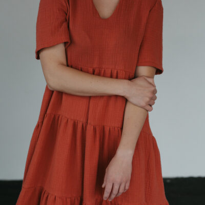 STUFENKLEID ROT – Bild 2